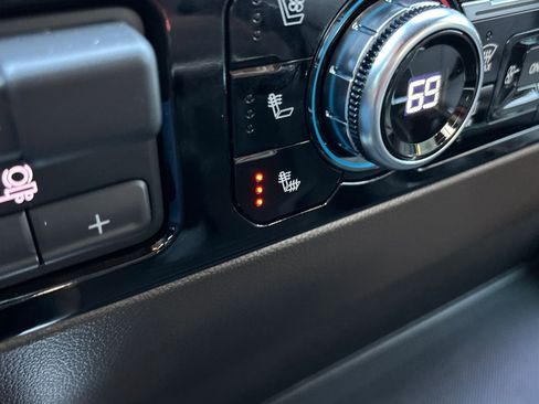 New 2026 GMC Sierra 1500 SLT w/ SLT Premium Plus Package image 12