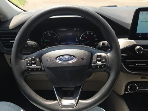 Used 2020 Ford Escape SE FWD image 37
