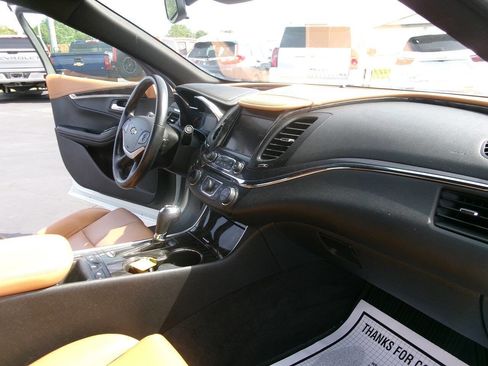 Used 2014 Chevrolet Impala LTZ FWD image 28
