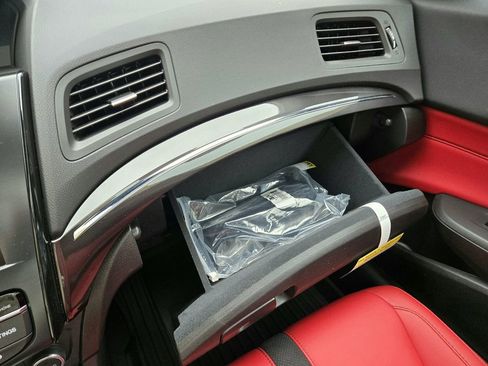 Used 2022 Acura ILX image 39