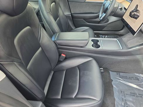 Used 2023 Tesla Model 3 Standard Range image 18