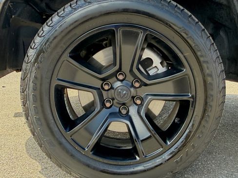 Used 2021 RAM 1500 Big Horn AWD/4WD image 11