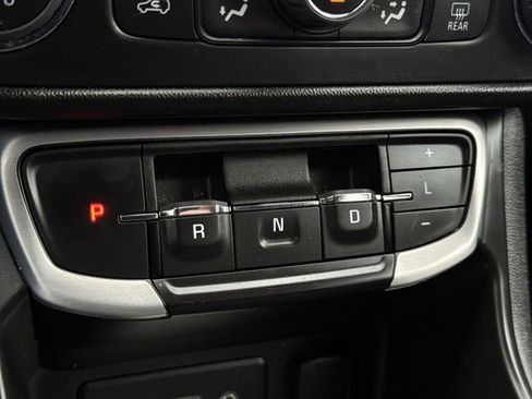 Used 2022 GMC Terrain SLE w/ Driver Convenience Package image 15