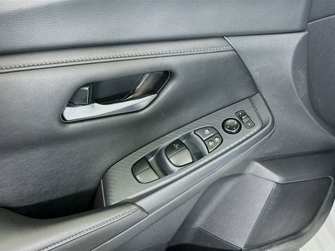 Used 2024 Nissan Sentra SV image 15