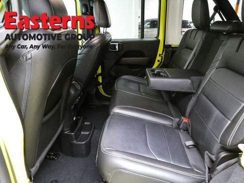 Used 2023 Jeep Wrangler Unlimited Sahara w/ Cold Weather Group image 21