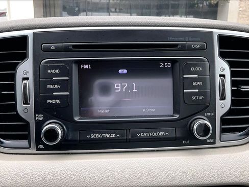 Used 2018 Kia Sportage LX image 31