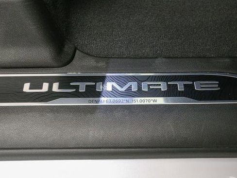 Used 2024 GMC Sierra 2500 Denali Ultimate image 24