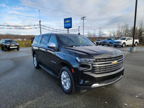 Certified 2024 Chevrolet Suburban Premier image 3