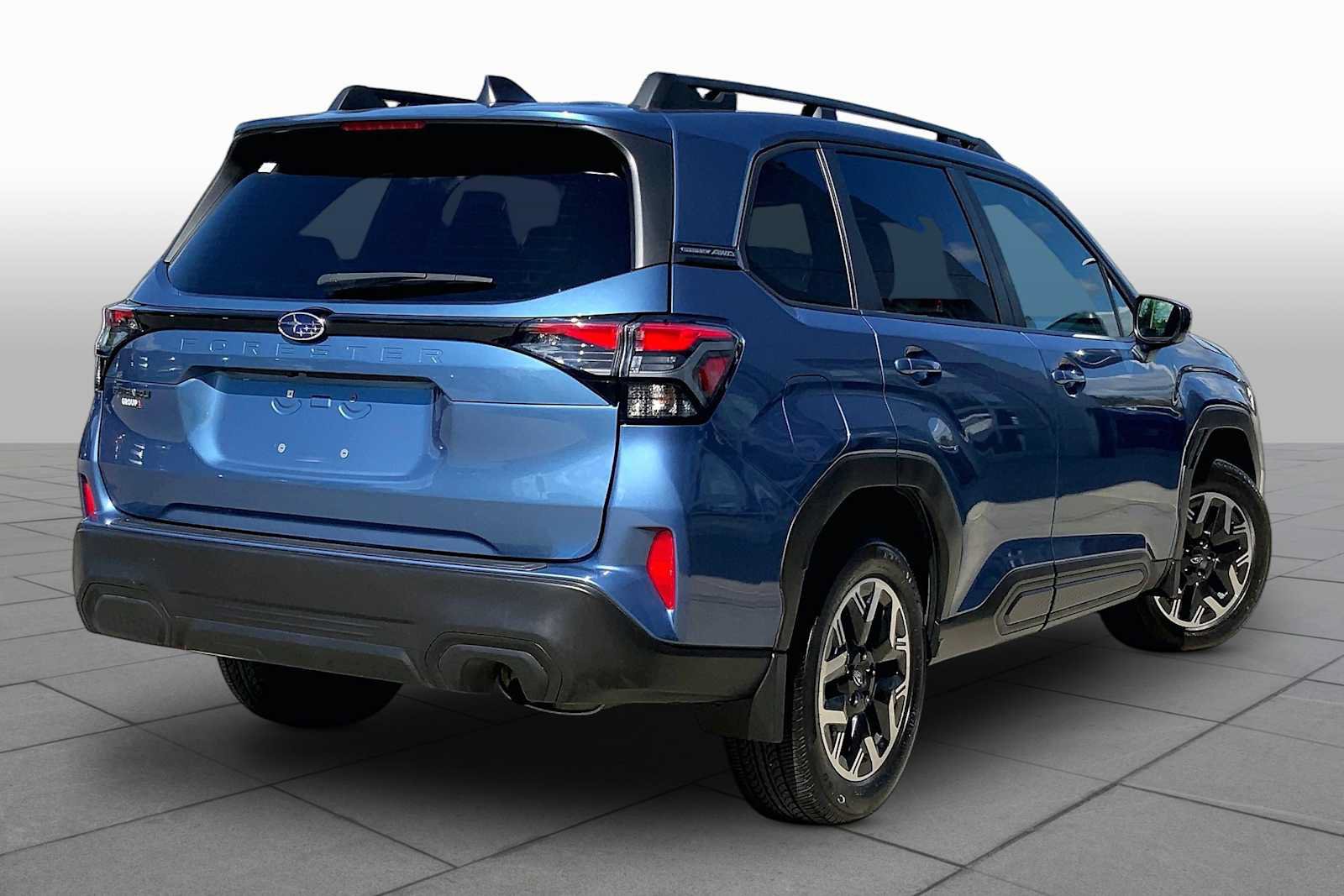 Certified 2025 Subaru Forester Premium AWD/4WD image 13