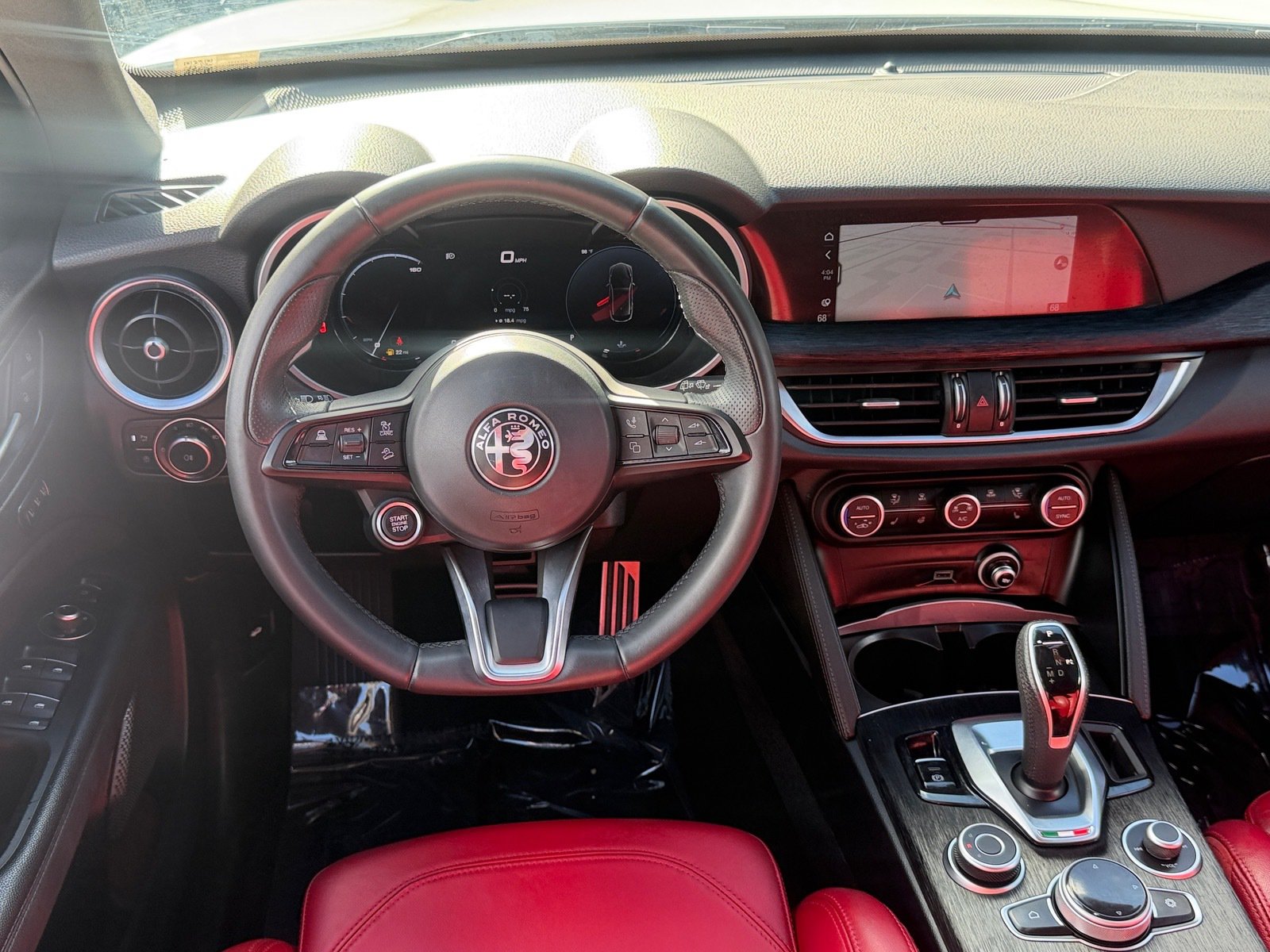 Used 2024 Alfa Romeo Stelvio Sprint RWD image 13