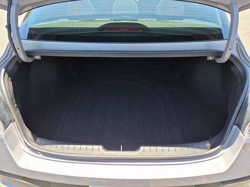Used 2025 Hyundai Elantra SEL FWD image 29