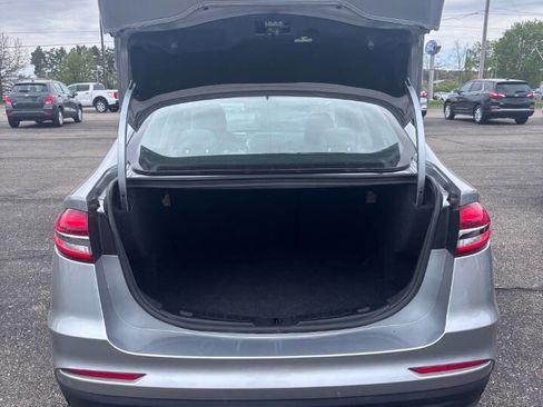 Used 2020 Ford Fusion S FWD image 9
