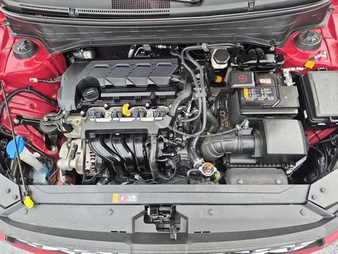 Used 2025 Hyundai Venue SEL FWD image 34