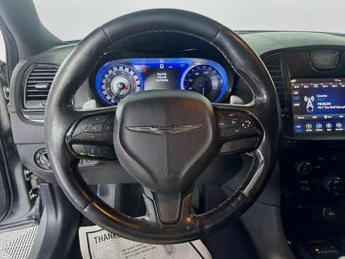 Used 2019 Chrysler 300 S w/ S Model Appearance Package RWD image 12