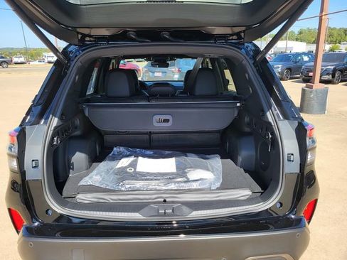 Used 2025 Subaru Forester Limited AWD/4WD image 10
