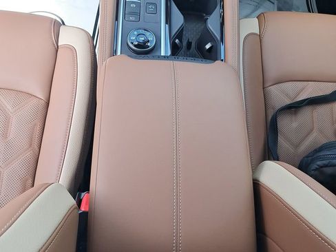 New 2026 Nissan Pathfinder Platinum w/ Lighting Package AWD/4WD image 27