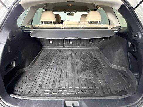 Used 2019 Subaru Outback 2.5i Premium AWD/4WD image 35