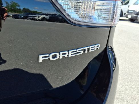 Used 2020 Subaru Forester Premium AWD/4WD image 31