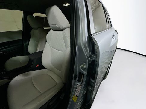 Certified 2024 Toyota Corolla Cross L image 12