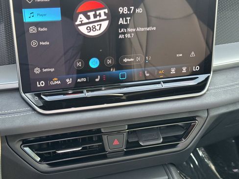 New 2026 Volkswagen Tiguan SE R-Line image 23