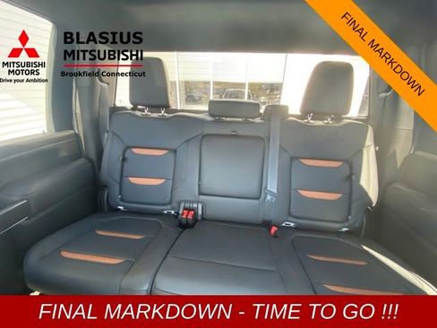 Used 2022 GMC Sierra 3500 AT4 w/ Gooseneck/5TH Wheel Package image 61