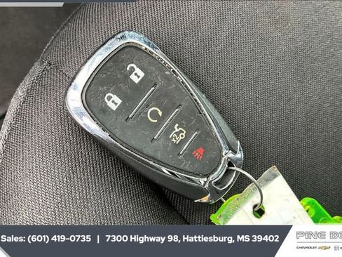 Used 2023 Chevrolet Malibu LT image 9