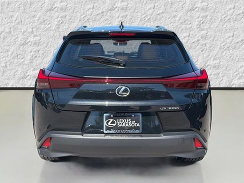 New 2026 Lexus UX 300h UX 300h Premium image 4