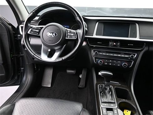 Used 2020 Kia Optima Premium image 11