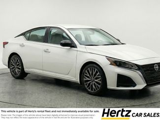 Used 2025 Nissan Altima 2.5 SV video 1