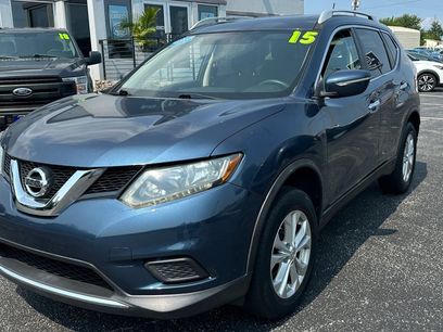 Used 2015 Nissan Rogue SV w/ SV Moonroof Package