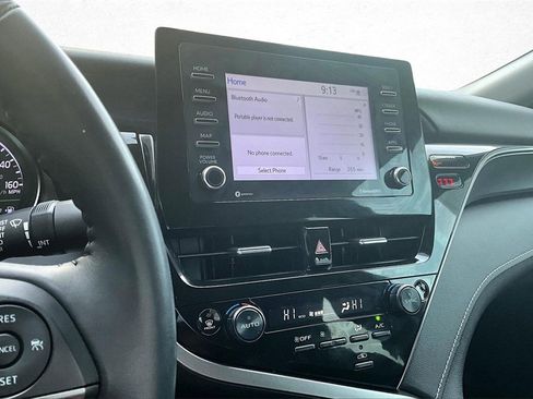 Certified 2023 Toyota Camry SE w/ Convenience Package image 9