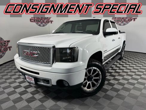 Used 2011 GMC Sierra 1500 Denali image 1