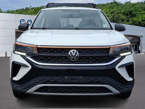 Used 2023 Volkswagen Taos S AWD/4WD image 2