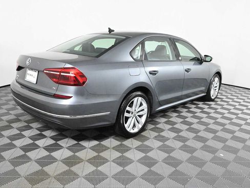 Used 2019 Volkswagen Passat 2.0T Wolfsburg FWD image 7