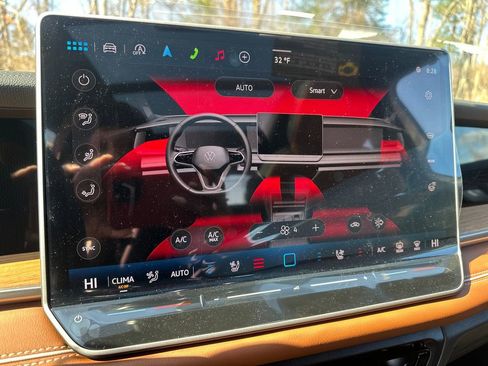 New 2026 Volkswagen Tiguan SEL R-Line image 11