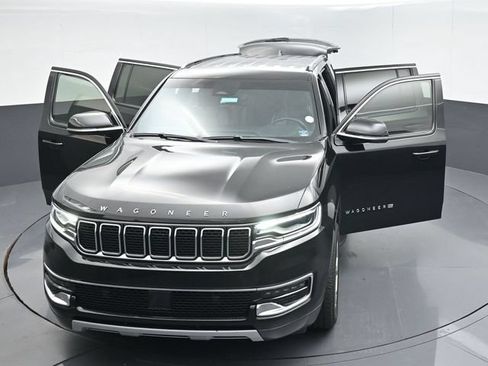 Used 2022 Jeep Wagoneer Series II AWD/4WD image 56