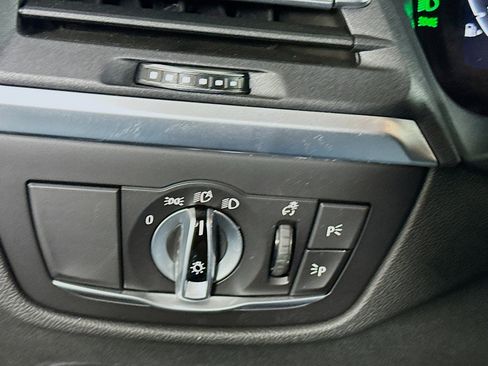 Used 2023 BMW X3 sDrive30i w/ Premium Package image 17