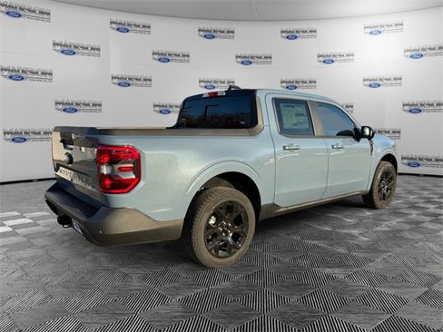 New 2025 Ford Maverick Lariat w/ Black Appearance Package image 5