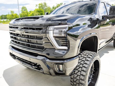 Used 2026 Chevrolet Silverado 3500 High Country w/ High Country Premium Package AWD/4WD image 35