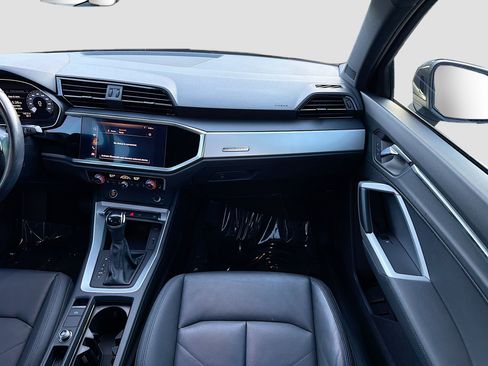 Used 2021 Audi Q3 2.0T Premium w/ Convenience Package image 18