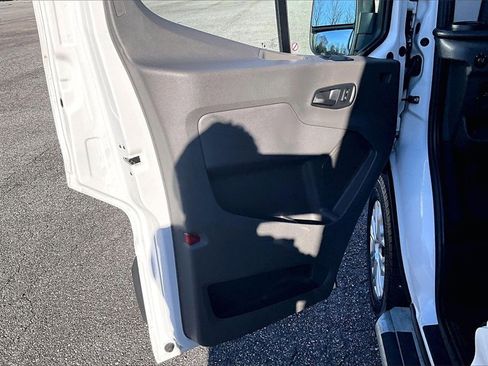 Used 2024 Ford Transit 250 Low Roof w/ Exterior Upgrade Package image 17
