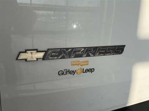 Used 2021 Chevrolet Express 2500 w/ Driver Convenience Package image 16