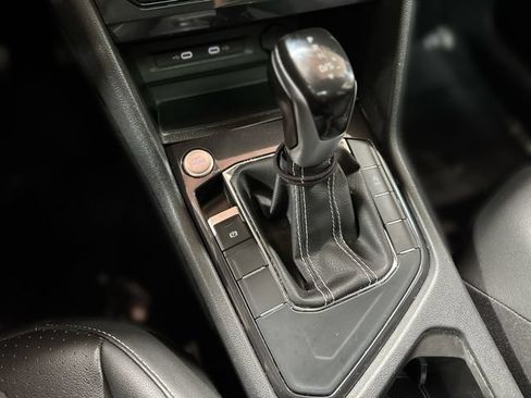 Certified 2023 Volkswagen Tiguan SE w/ Panoramic Sunroof Package FWD image 22