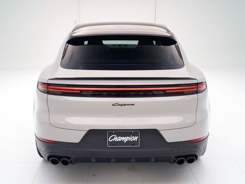 New 2026 Porsche Cayenne Coupe image 10