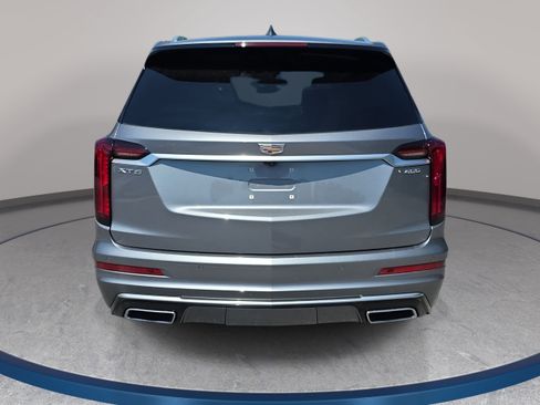 Used 2020 Cadillac XT6 Premium Luxury FWD image 6