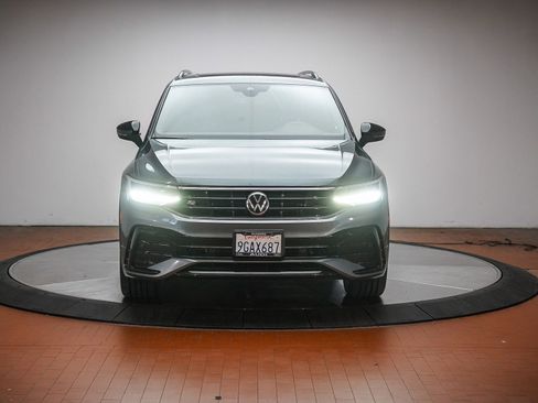 Used 2023 Volkswagen Tiguan SE R-Line FWD image 7