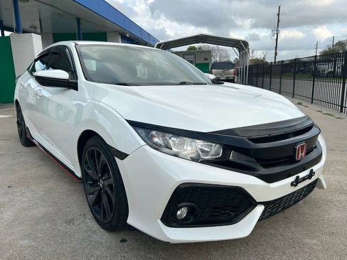 Used 2017 Honda Civic Sport image 8