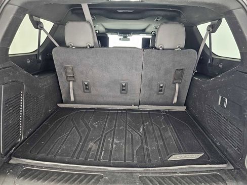Used 2021 Chevrolet Suburban LT w/ Rear Media and Nav Package AWD/4WD image 15