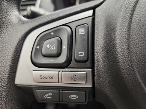 Used 2017 Subaru Forester 2.5i Premium w/ All-Weather Package image 12