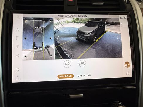 New 2026 Land Rover Discovery Limited Edition AWD/4WD image 37